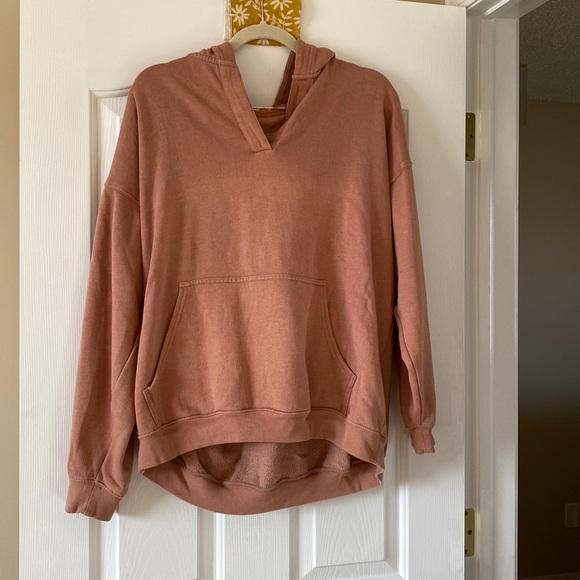 Aerie Oversized V-Neck Hoodie with front pouch - Picture 1 of 2